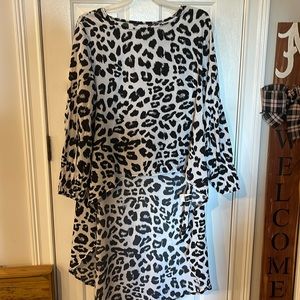 Snow Leopard hi low top